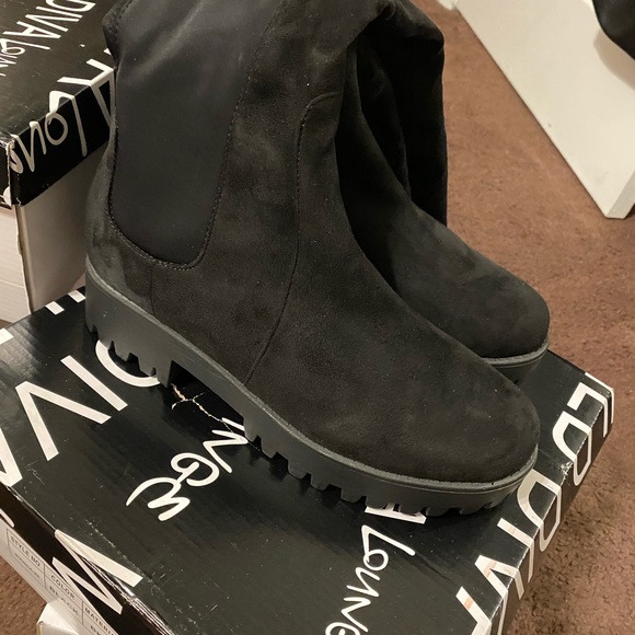 Over the knee boots - Picture 1 of 6